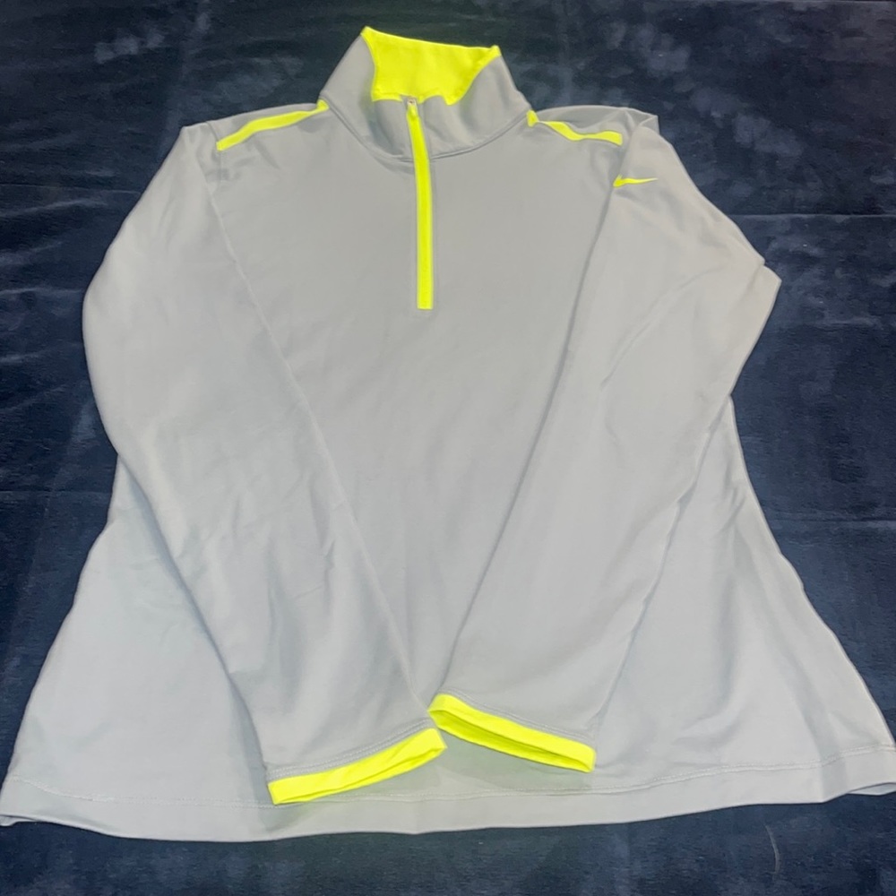 Nike Golf, Tour Performance, Dri-Fit, long sleeve pullover, size medium.